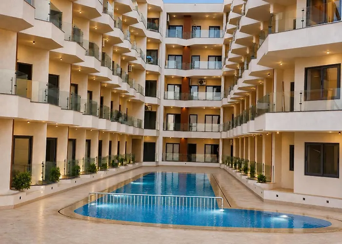 Sea-view Studio, Sunrise Balcony & & Pool
