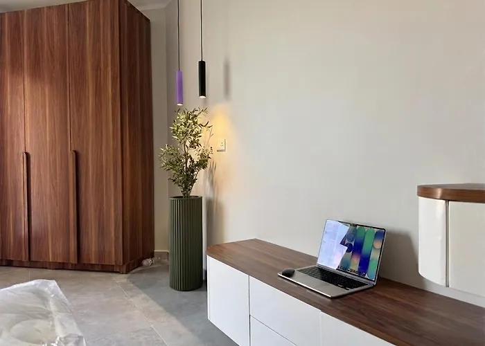 Апартаменты Sea-view Studio, Sunrise Balcony & & Pool